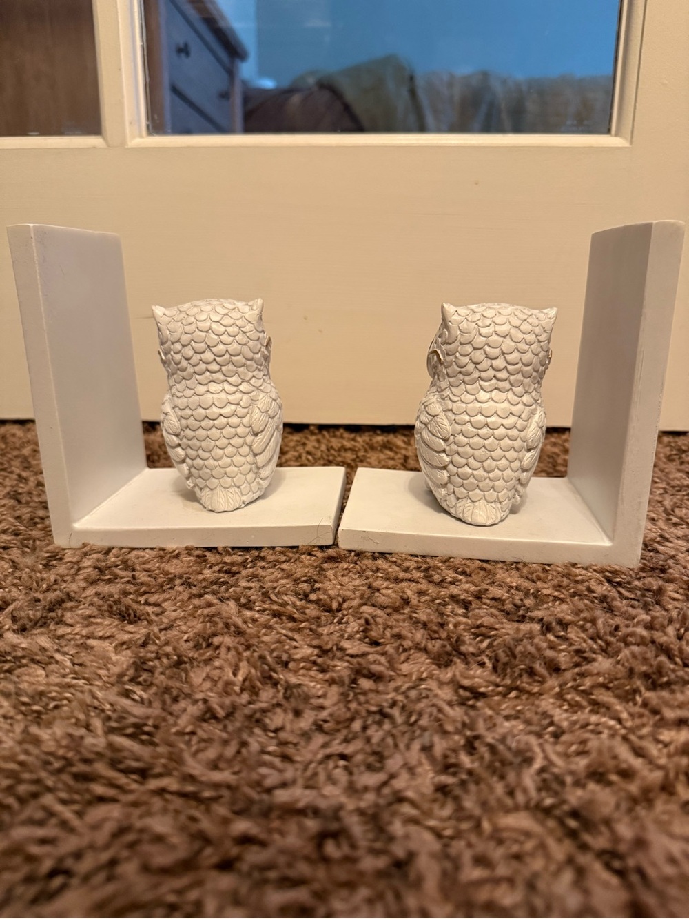Hobby Lobby White Owl Bookends with Gold Glasses - Picture 6 of 9